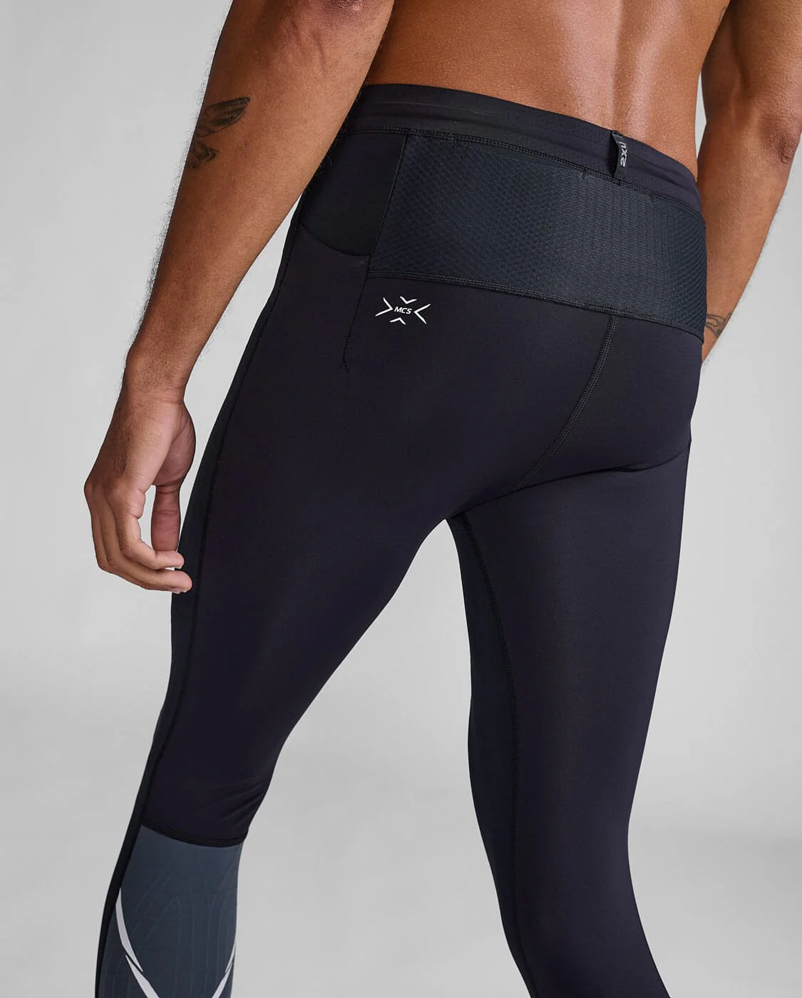 2XU Men's Light Speed React Compression Tights MA7049B - Image 5
