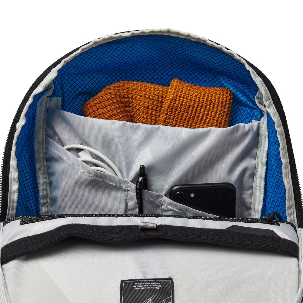 Black Diamond Pathos 28 Backpack - Image 10