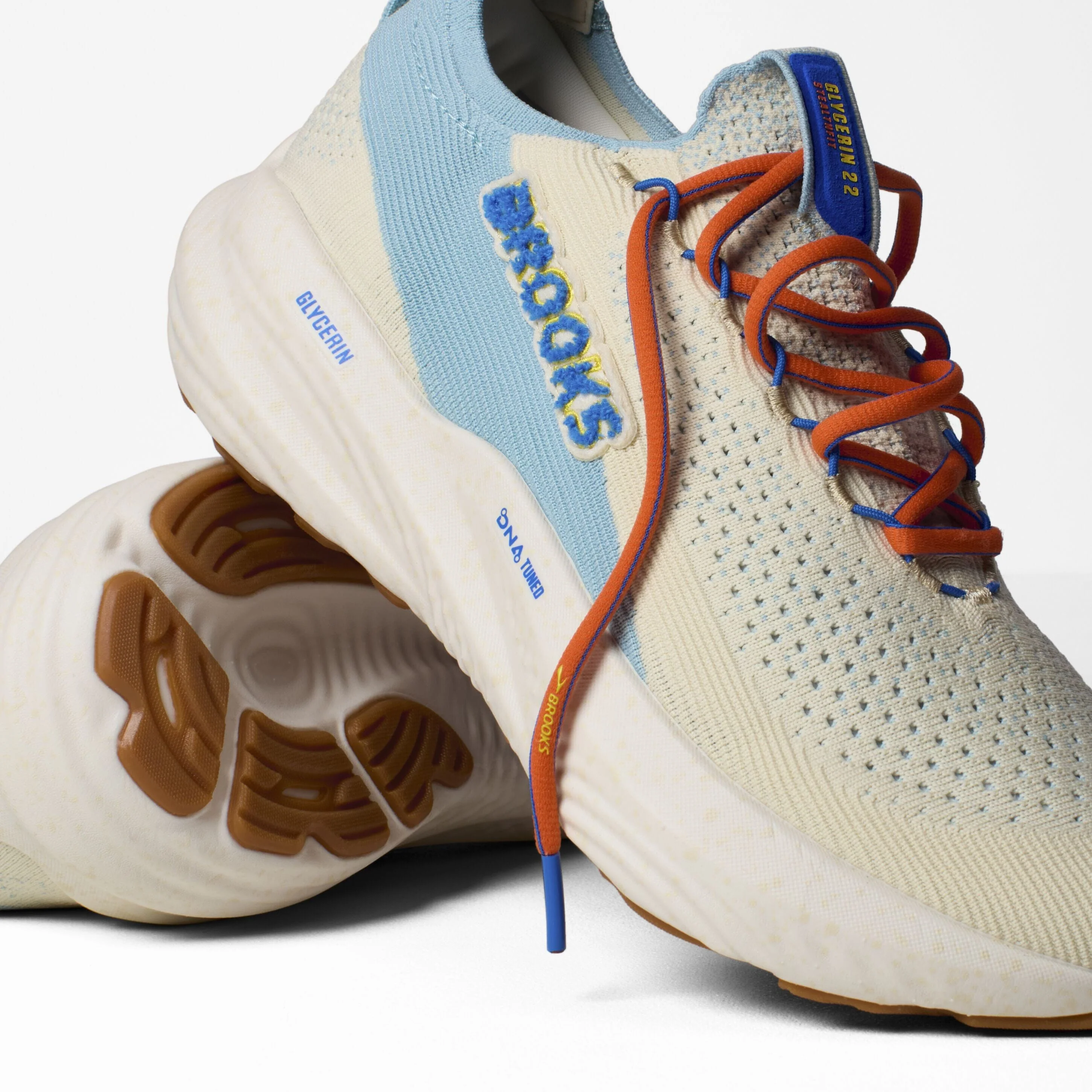 Brooks Men's Glycerin StealthFit 22 Road Running Shoes - Image 2