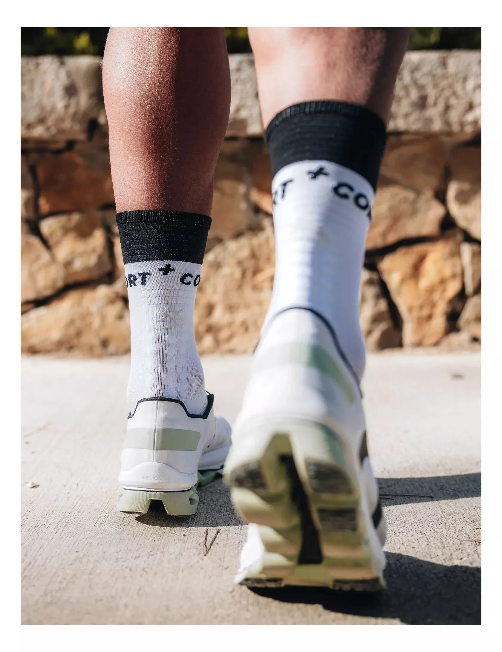 Compressport Mid Compression Socks V2.0 - Image 4