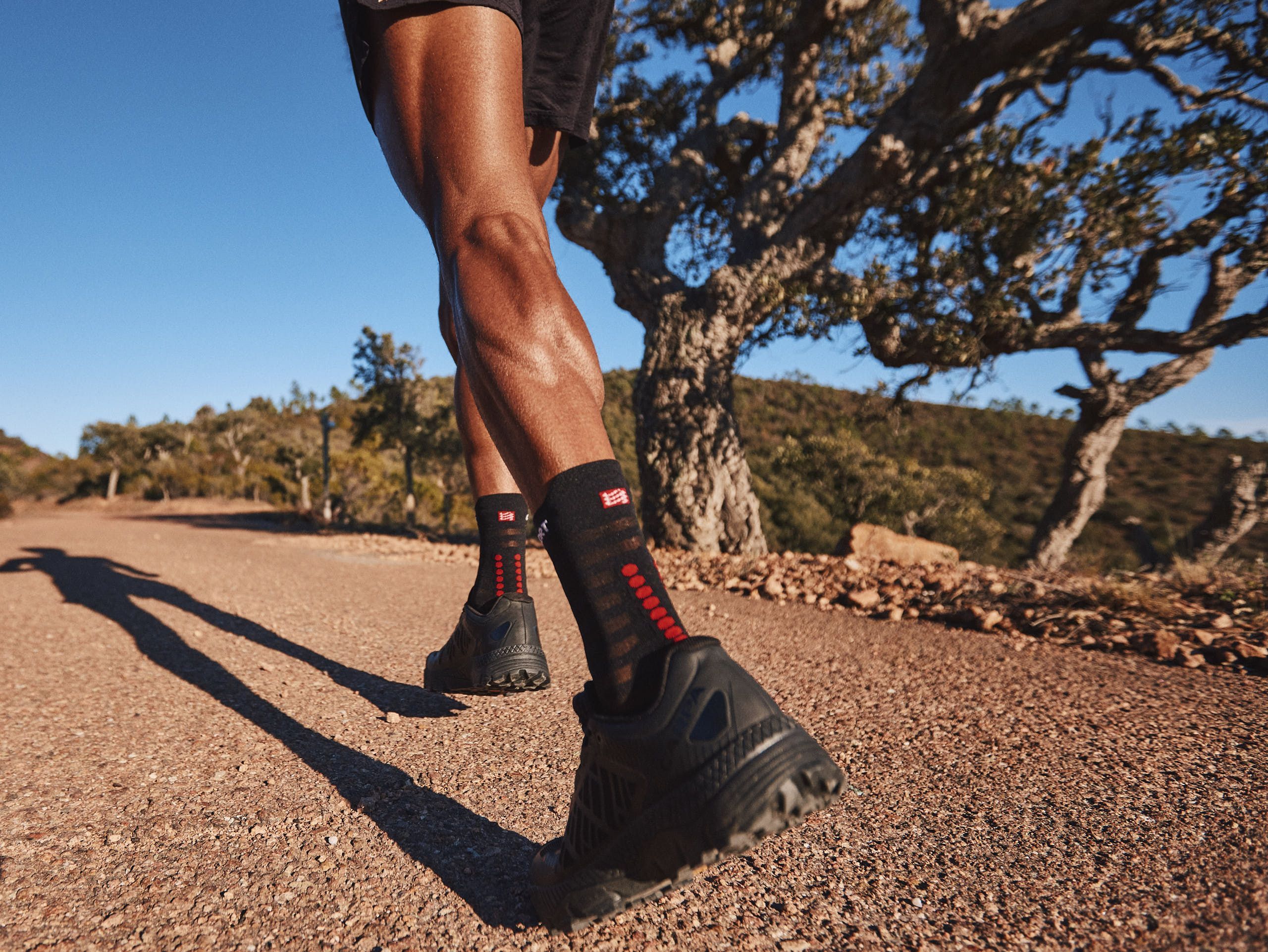 Compressport Pro Racing Socks V4.0 Ultralight Run High - Image 4