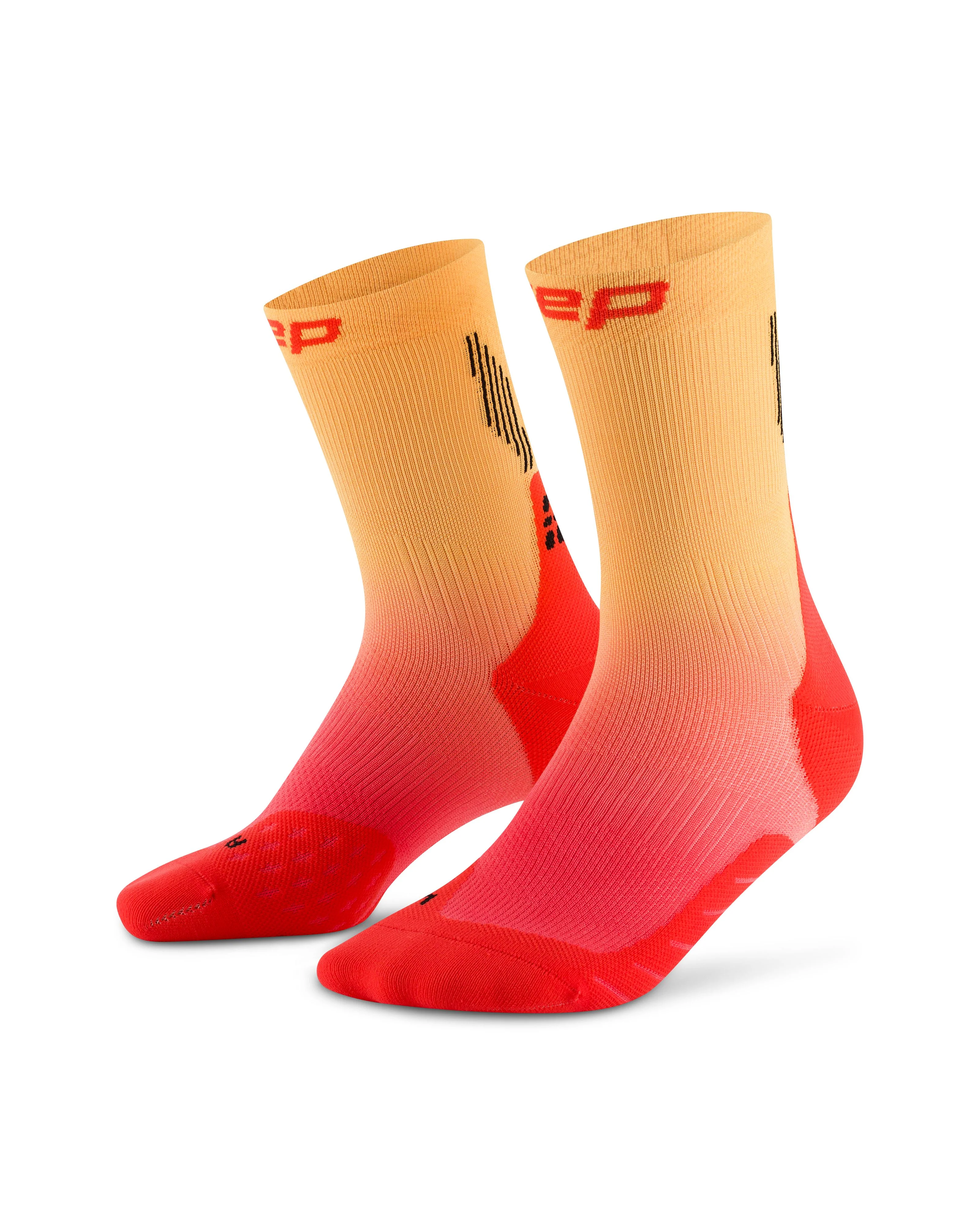 CEP Core Run Gradient Mid Cut Compression Socks 5.0, Men's - Image 9