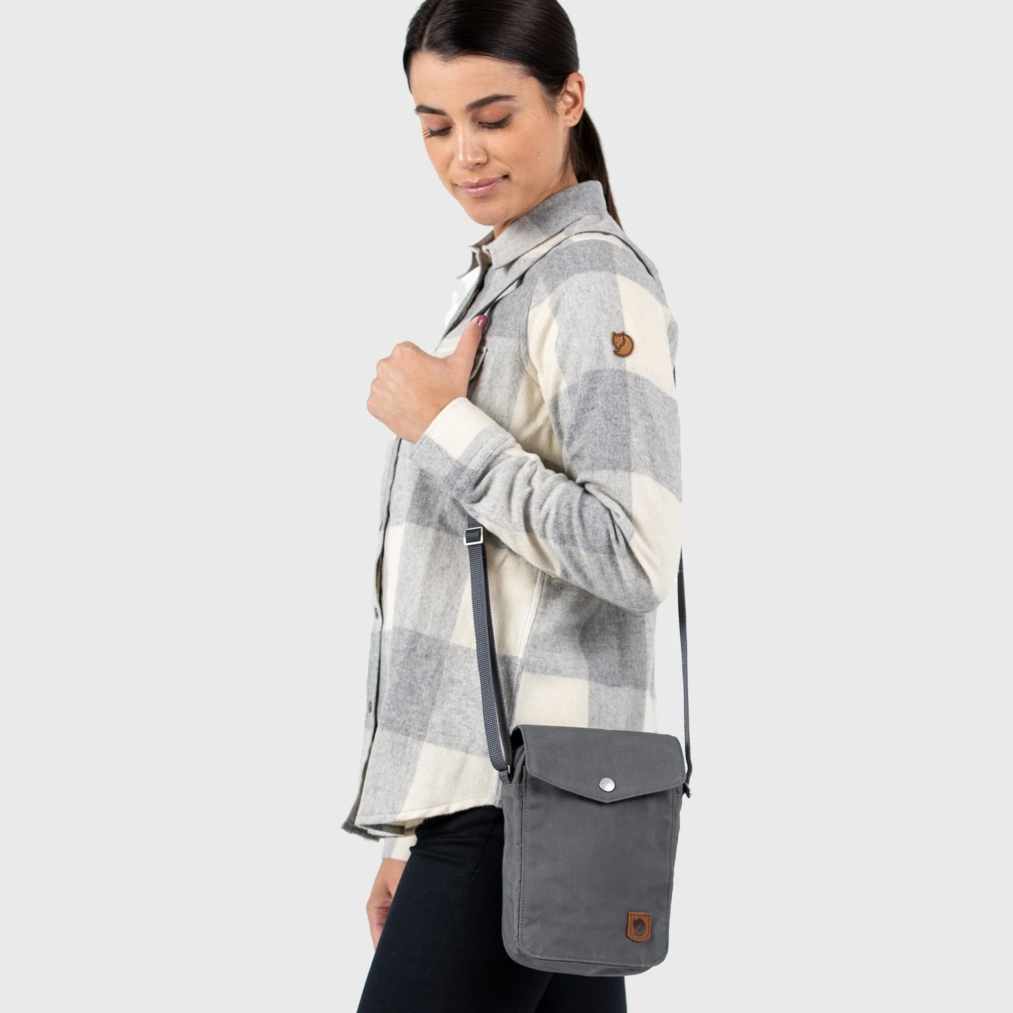 Fjallraven Greenland Pocket Messenger Bag - Image 4