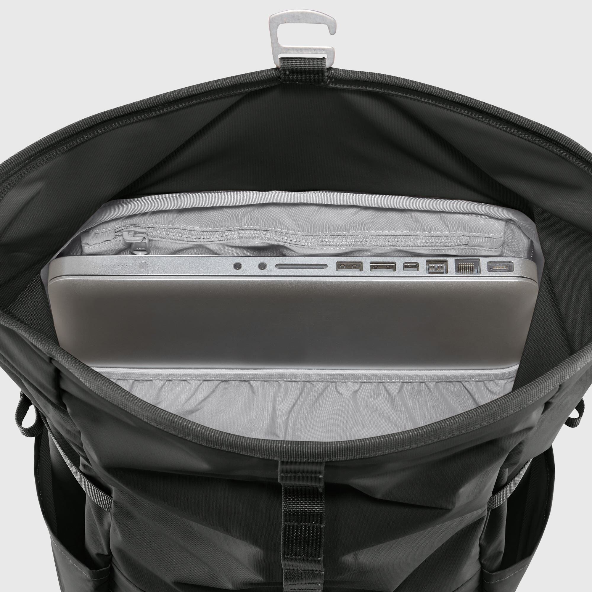 Fjallraven High Coast Foldsack 24 Backpack - Image 15