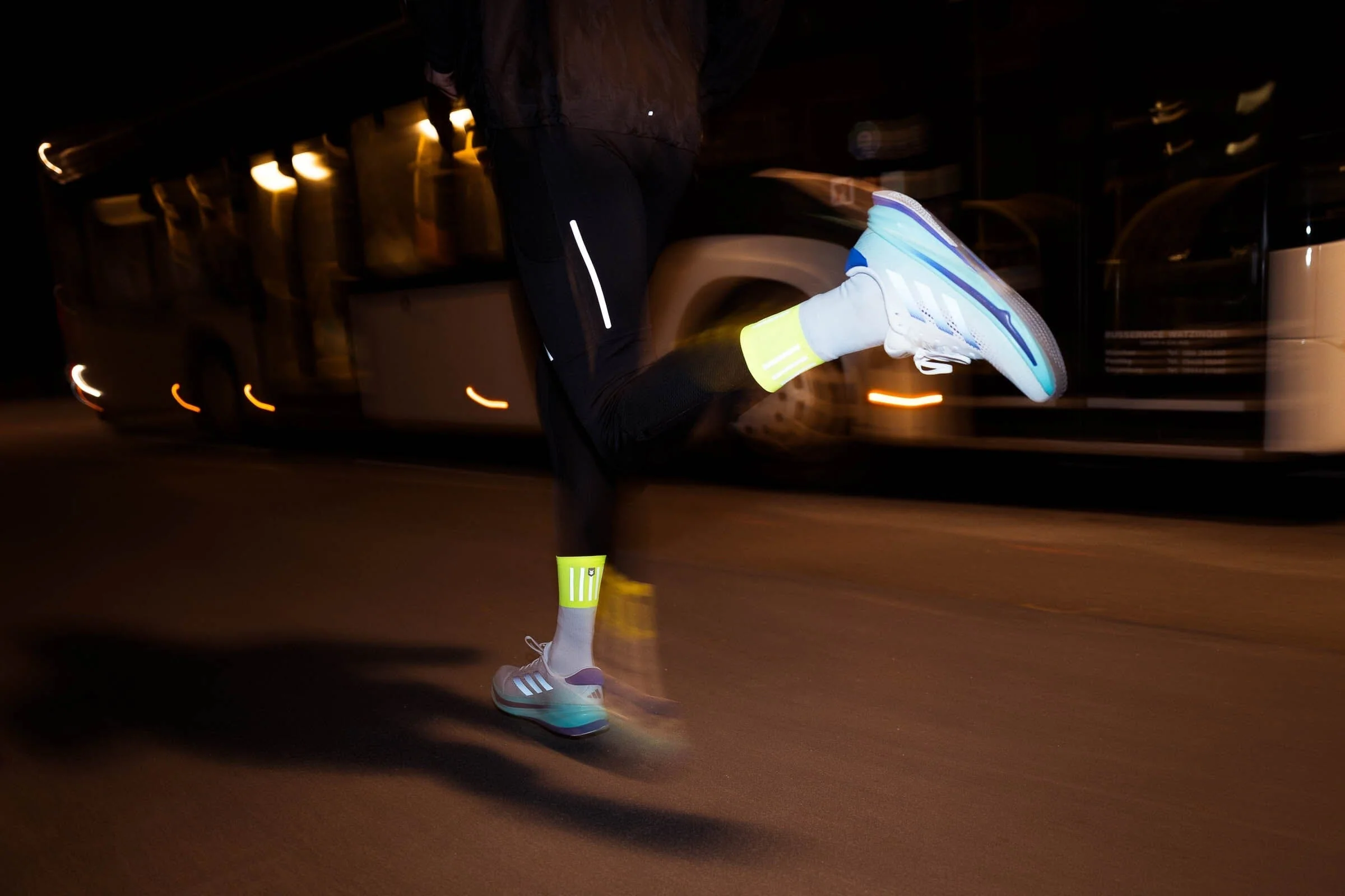 Incylence High-Viz V3 Canary Socks - Image 8