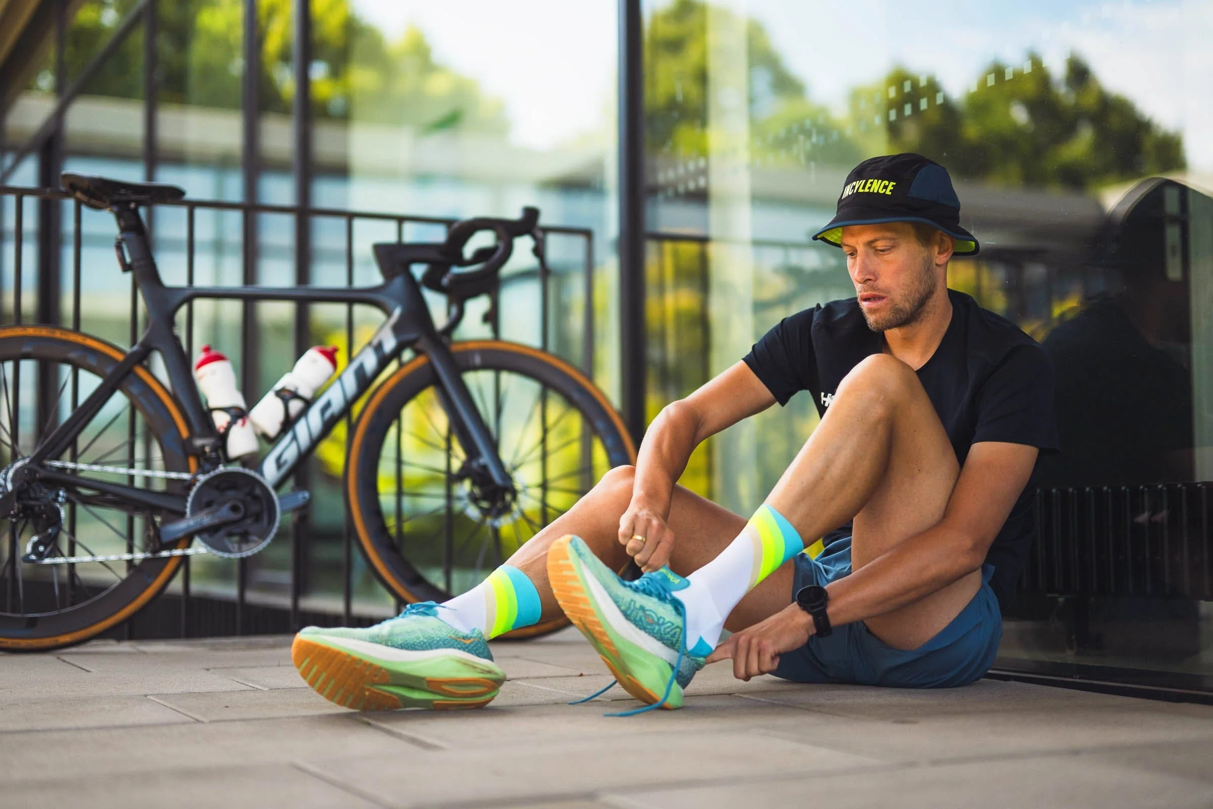 Incylence Running Grades Blue Canary Socks - Image 4