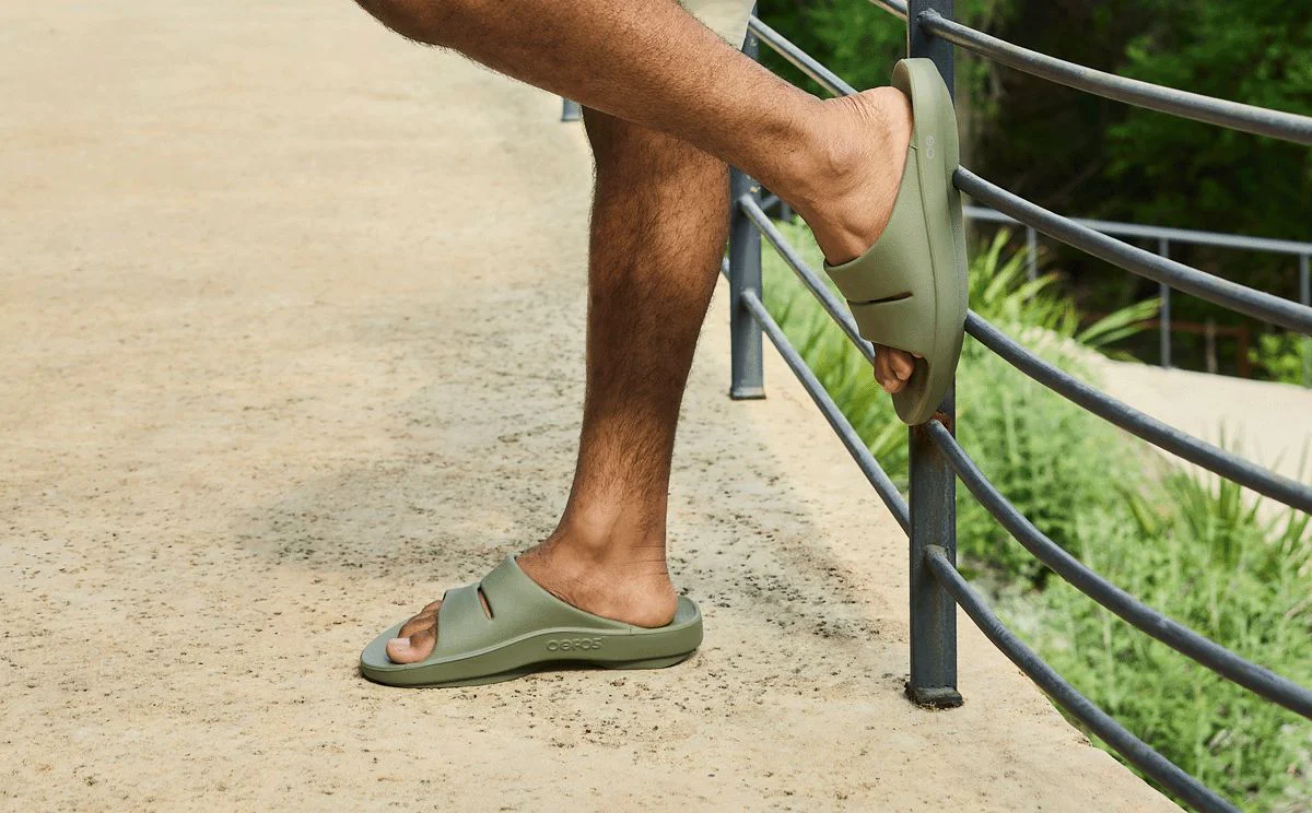 OOFOS Unisex OOahh Slide Sandal - Foliage - Image 4