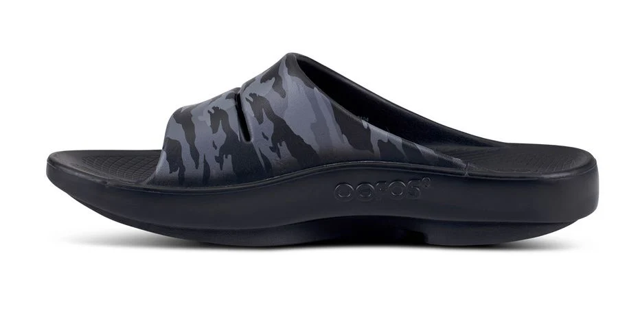 OOFOS Unisex OOahh Sport Slide Sandal - Black Camo - Image 4