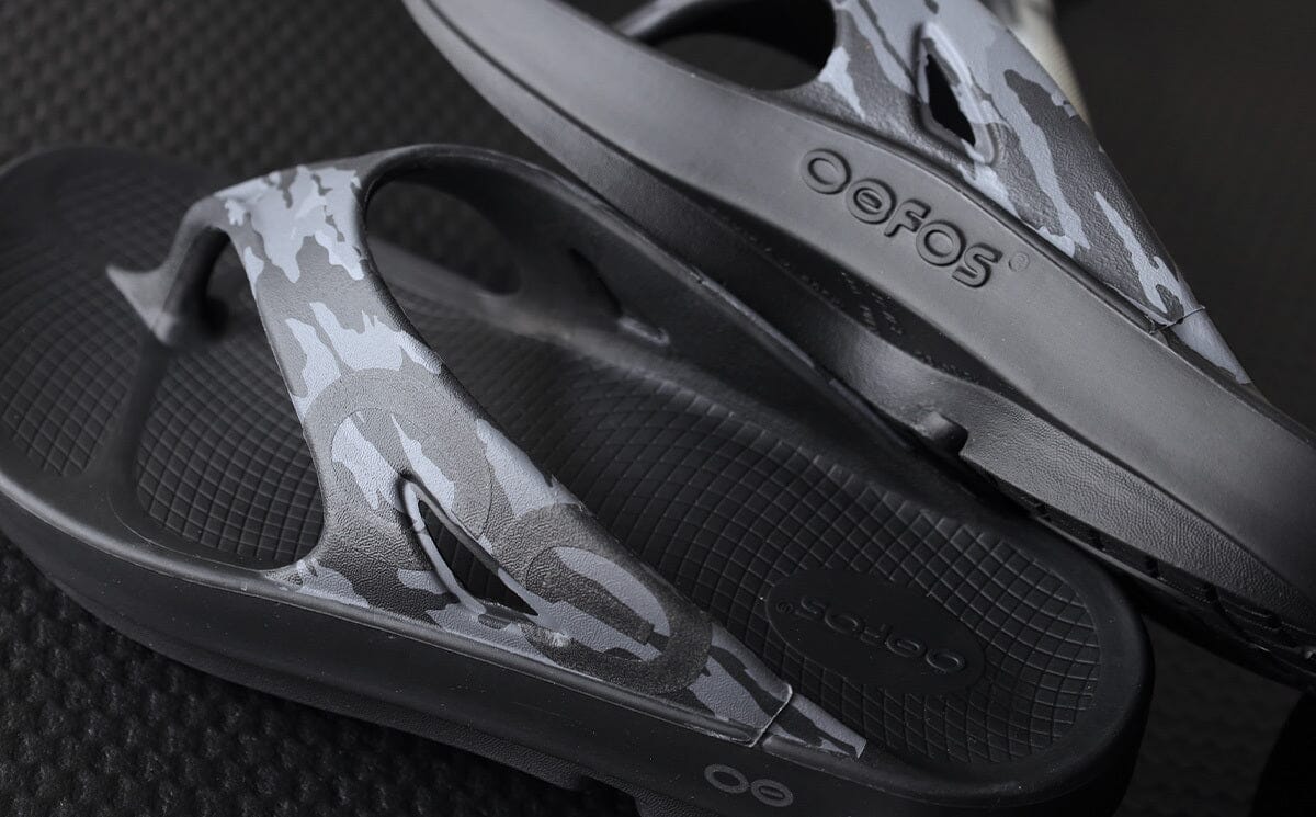OOFOS Unisex OOriginal Sport Thong Sandal - Black Camo - Image 3