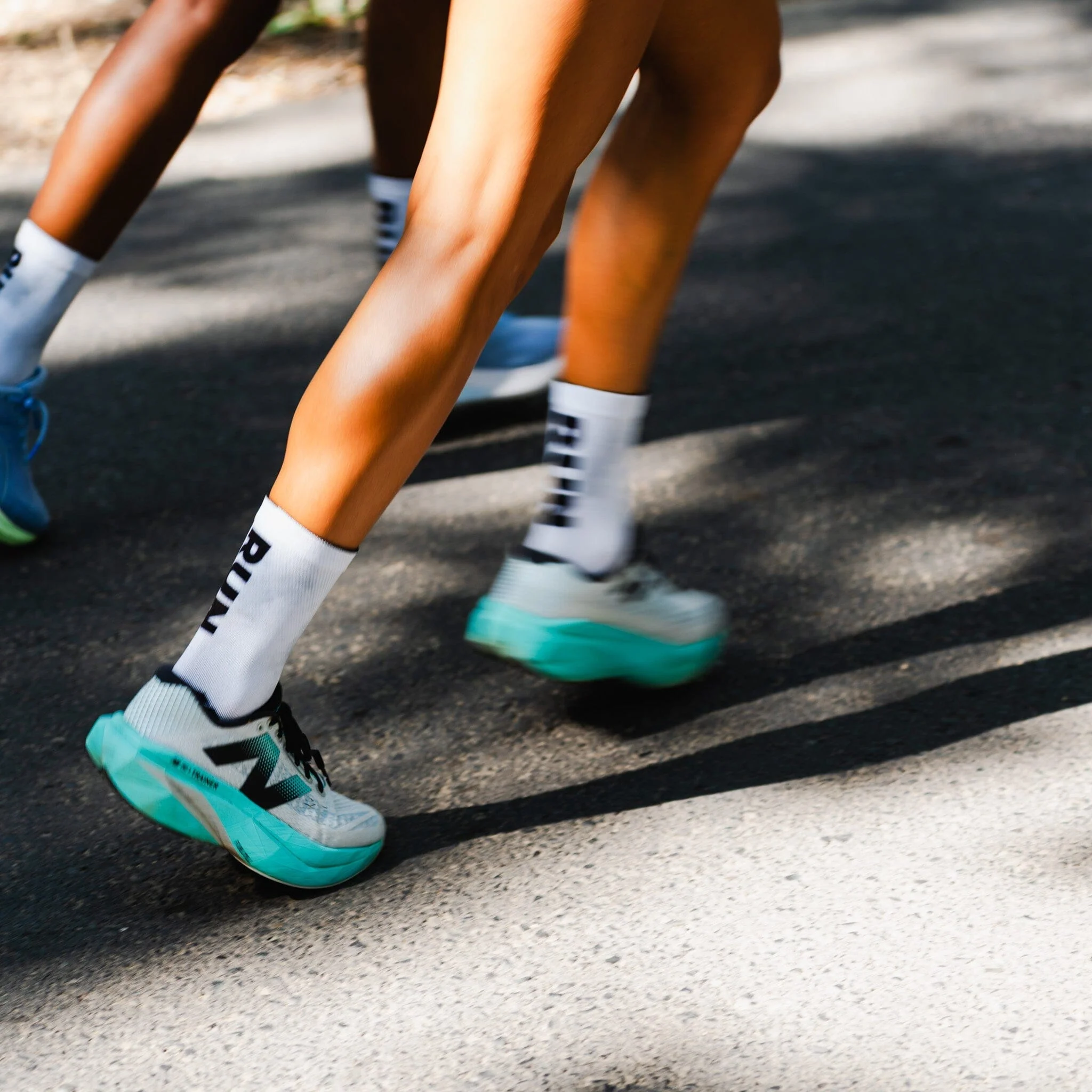 Versus RUN White Active Crew Socks - Image 3