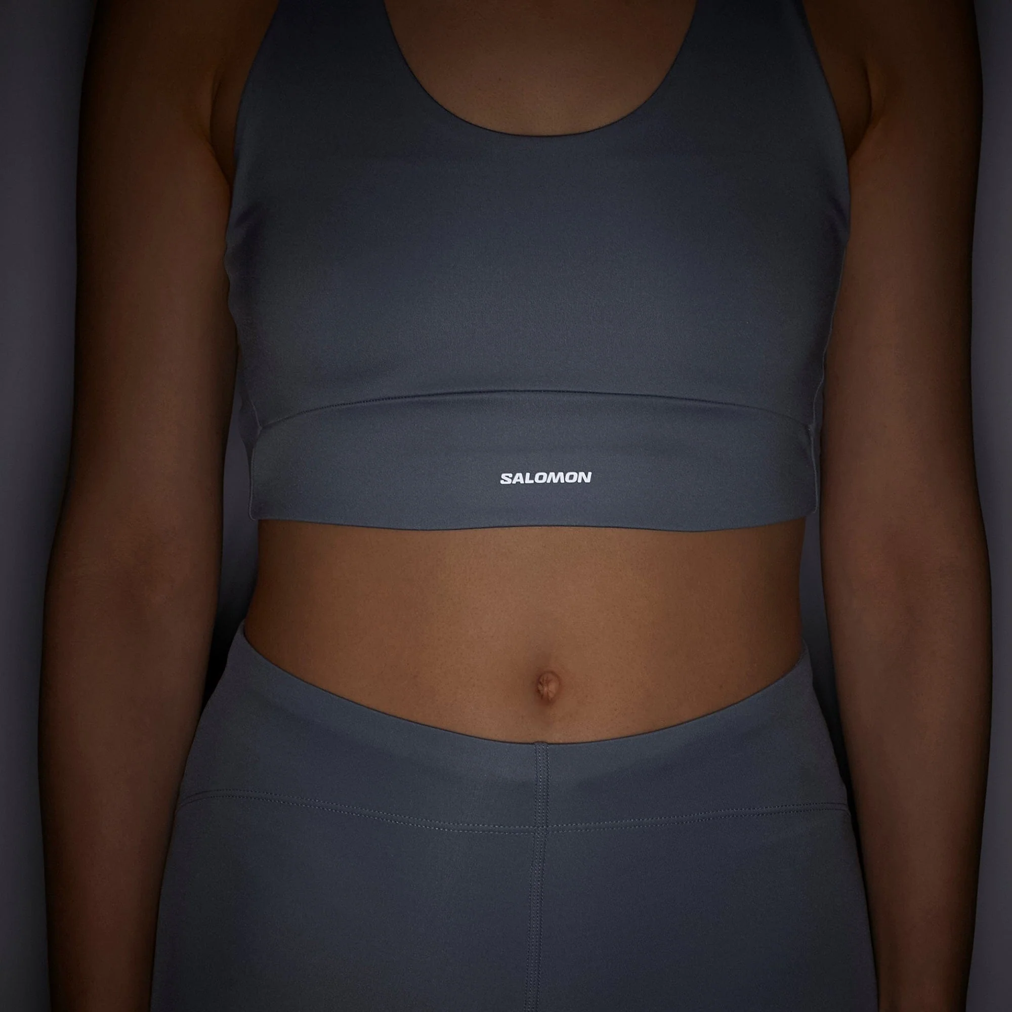 Salomon SHAKEout Core Women's Sports Bra - Image 5