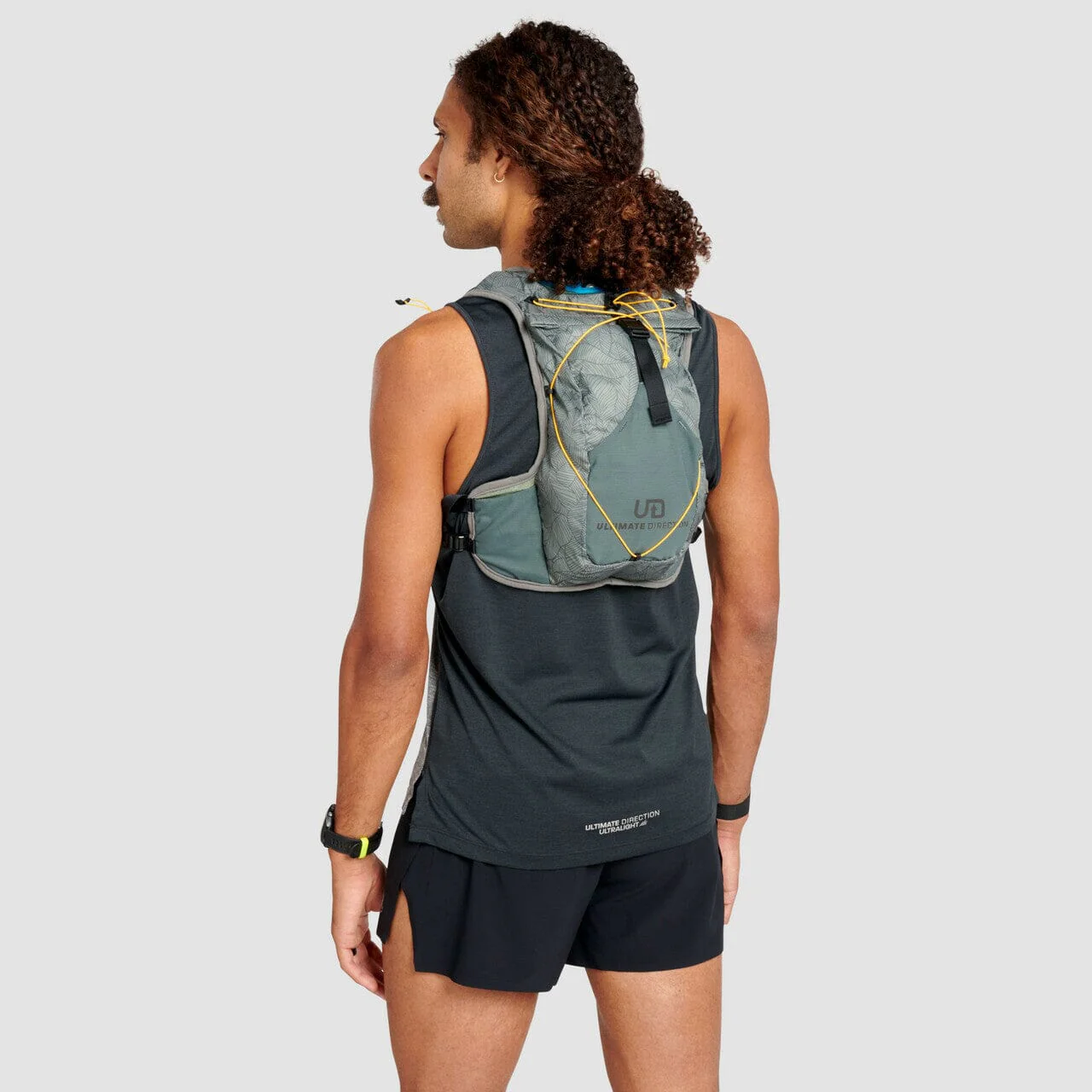 Ultimate Direction Highland Vest Unisex Running Vest - Image 6