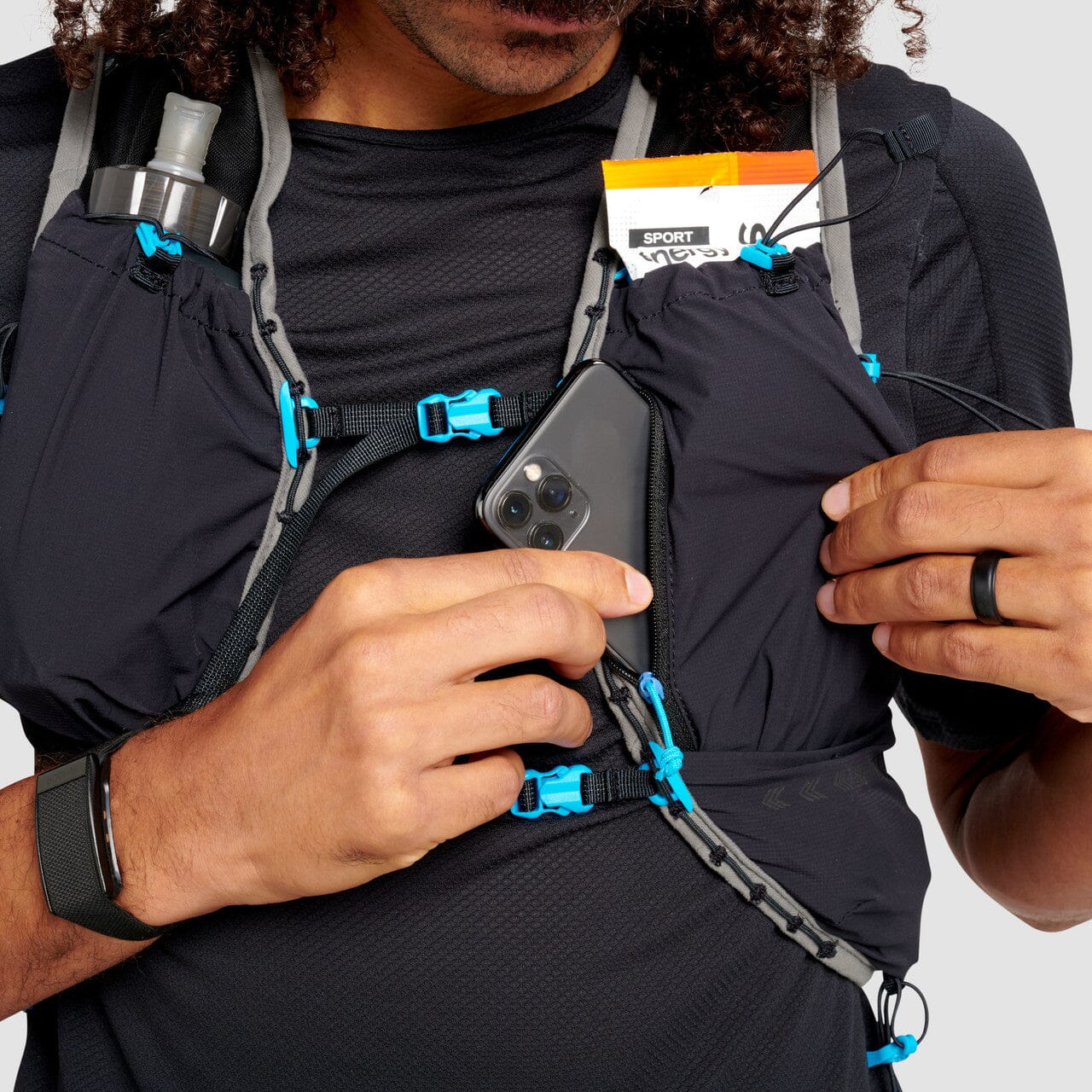 Ultimate Direction Race Vest 6.0 - Image 7