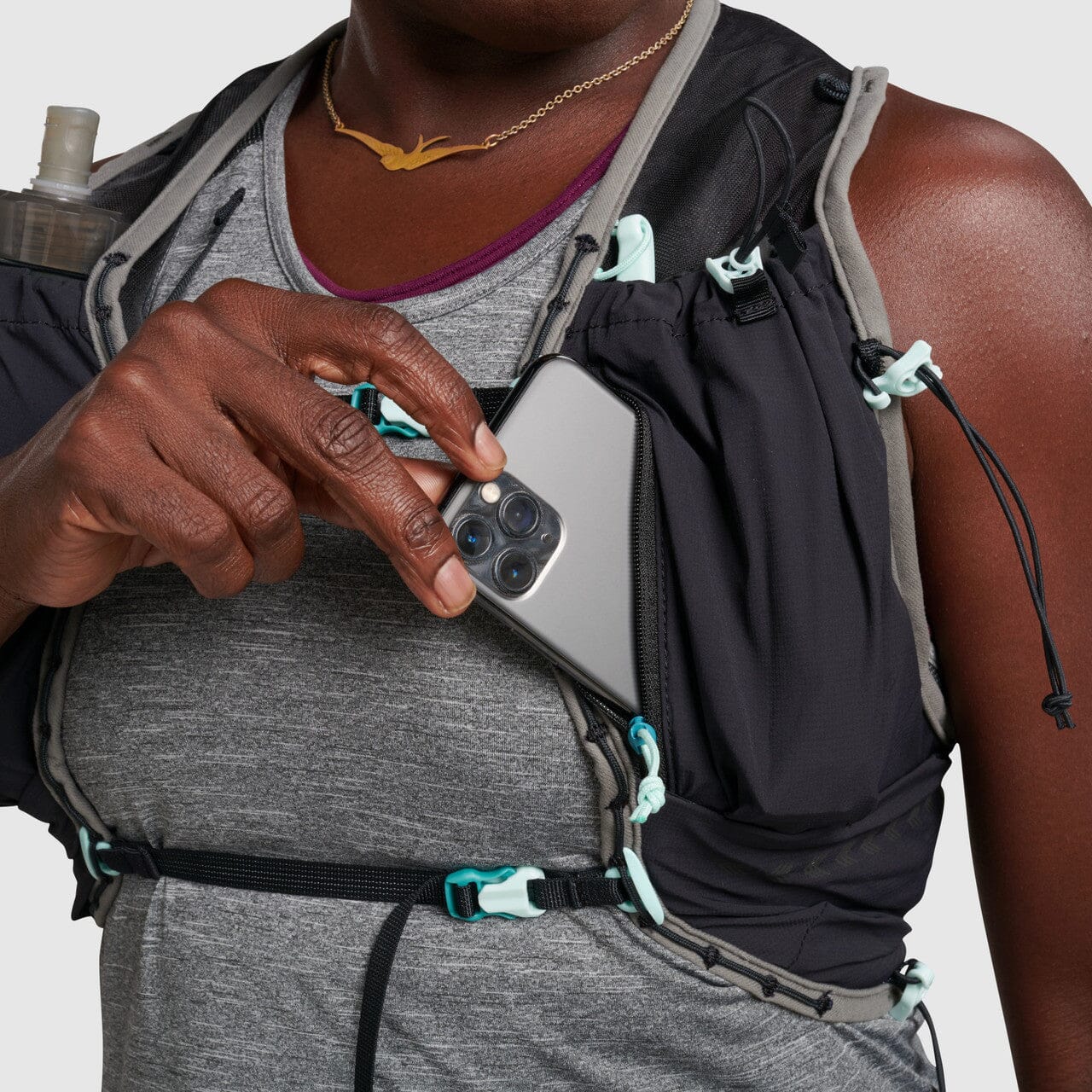 Ultimate Direction Race Vesta 6.0 Women's Running Vest - Image 7